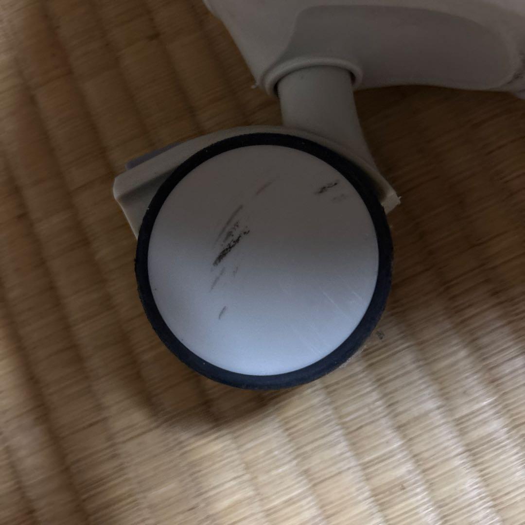 ホワイト キャリーケース