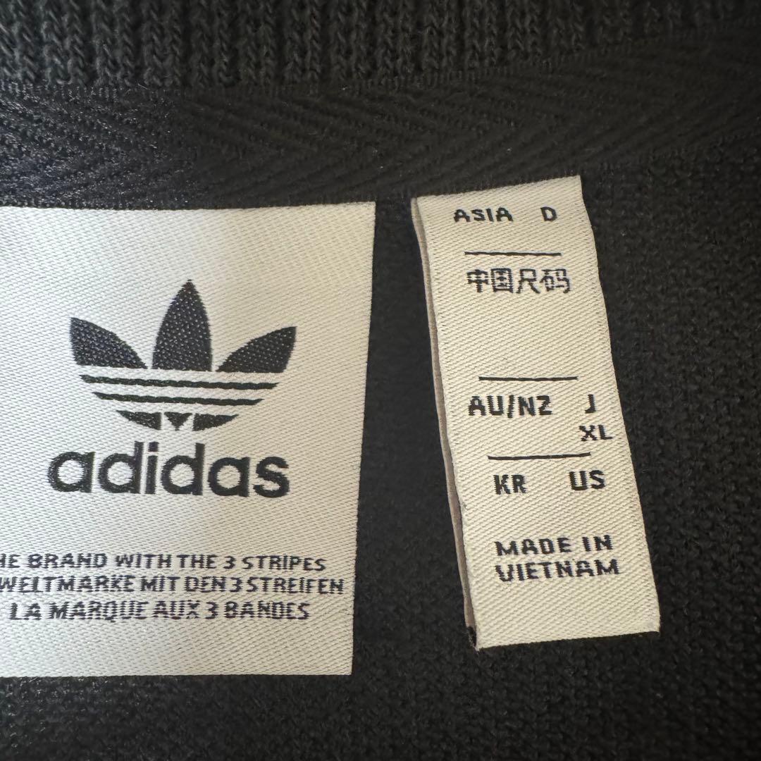 【限定展開】adidas ジャージ ブラック　 ニットトップス　短丈　秋服