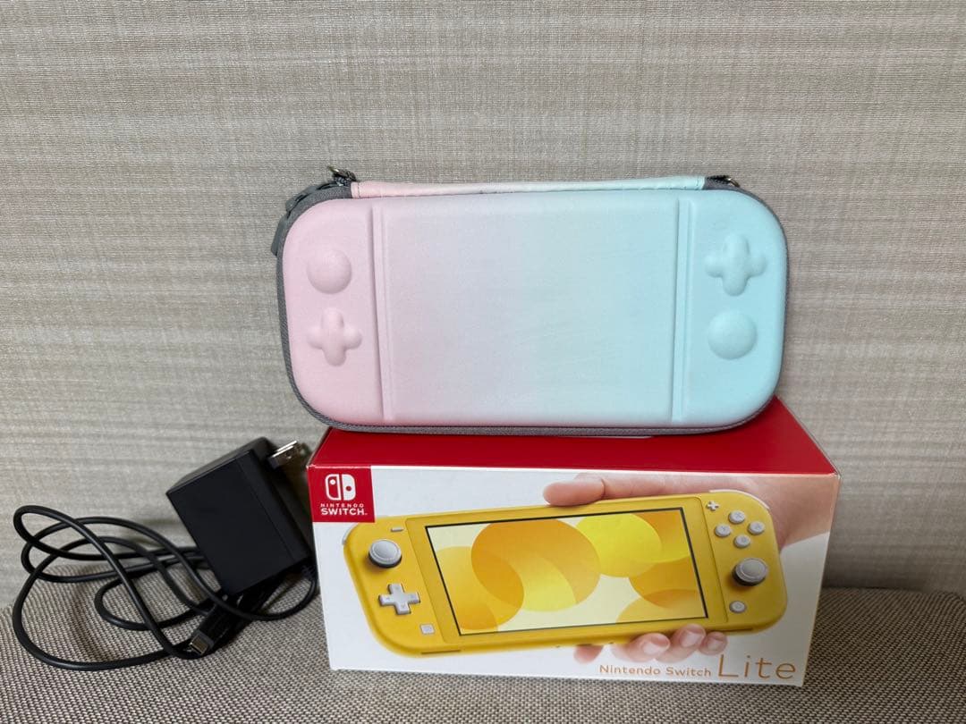 Nintendo Switch Lite イエロー 本体　おまけ付き