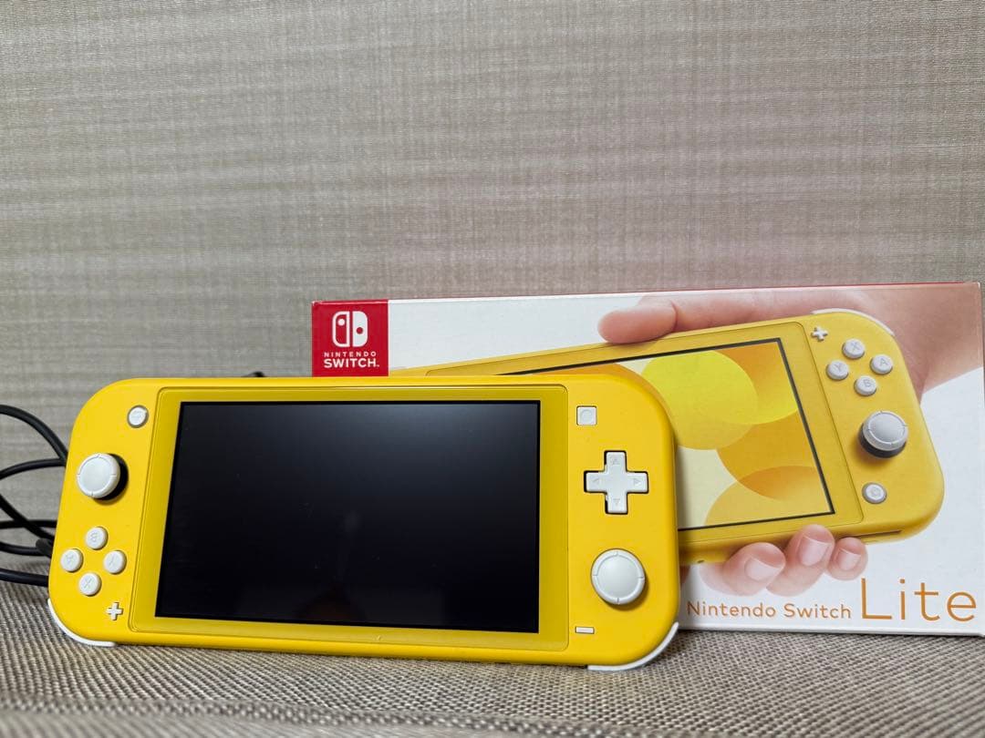 Nintendo Switch Lite イエロー 本体　おまけ付き