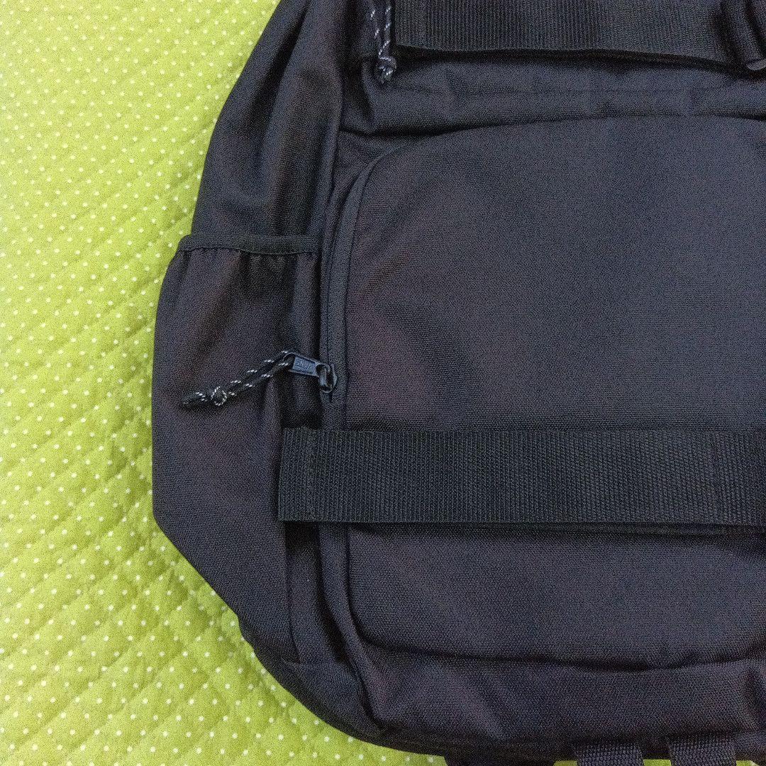 未使用品　VANS　バックパック　リュック　スケボー　大容量　黒　ストリート