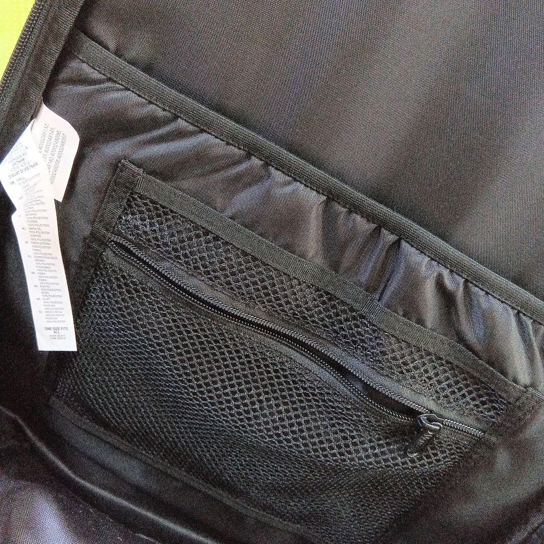 未使用品　VANS　バックパック　リュック　スケボー　大容量　黒　ストリート