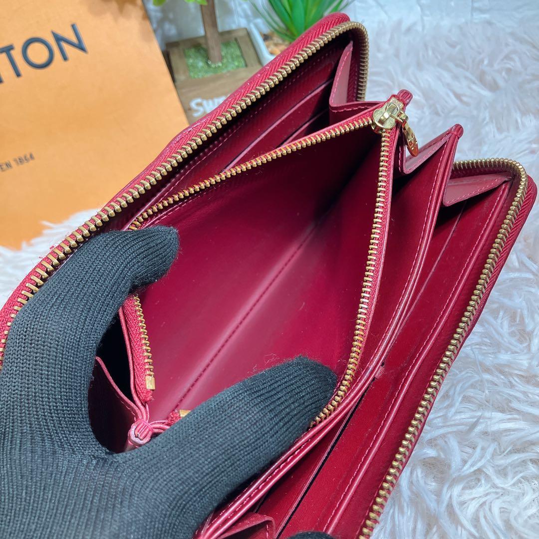 美品 ルイヴィトン ヴェルニ エナメル ジッピーウォレット レッド パテント