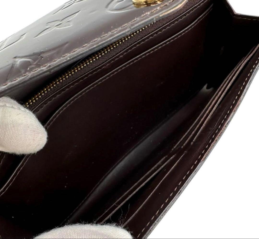 【美品】ルイヴィトン ヴェルニ 長財布 状態良好・ベタつきなし・角スレなし。