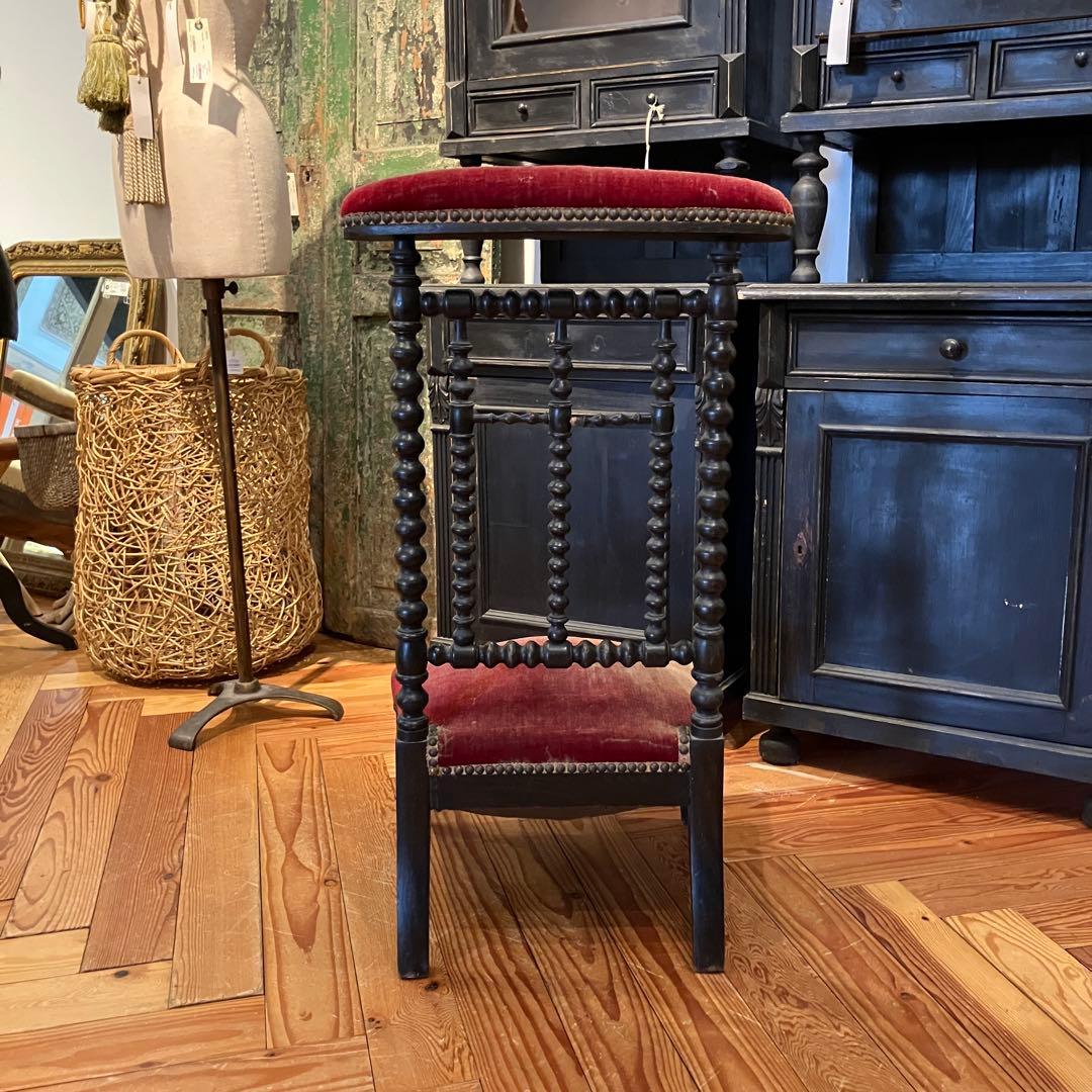 アンティークチェア　ロータイプ　赤