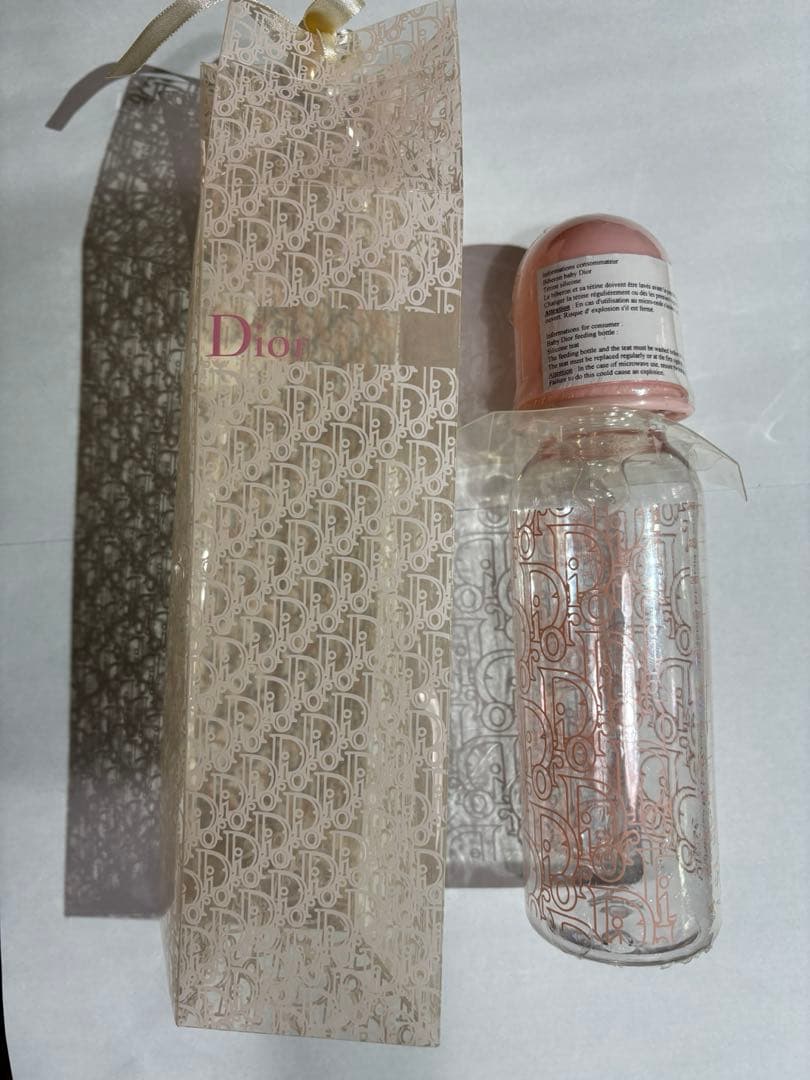 BabyDior ベビーディオール　哺乳瓶　Diorモノグラム