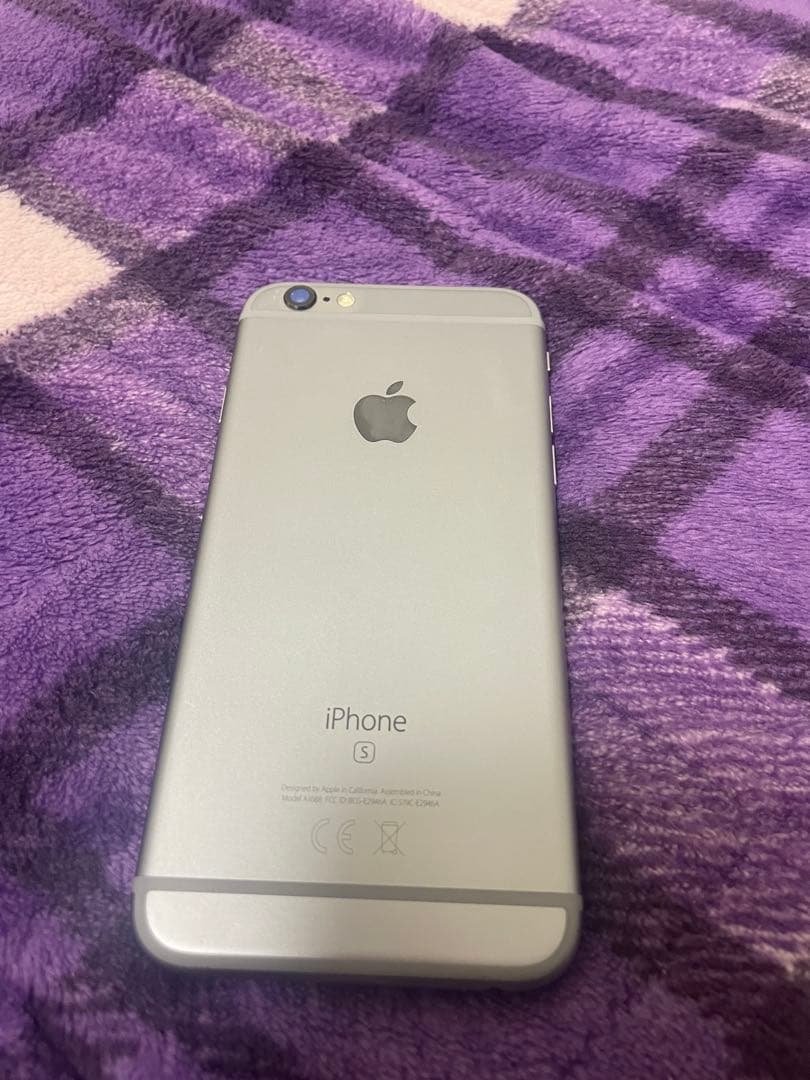 Apple iPhone 6s シルバー　32gb