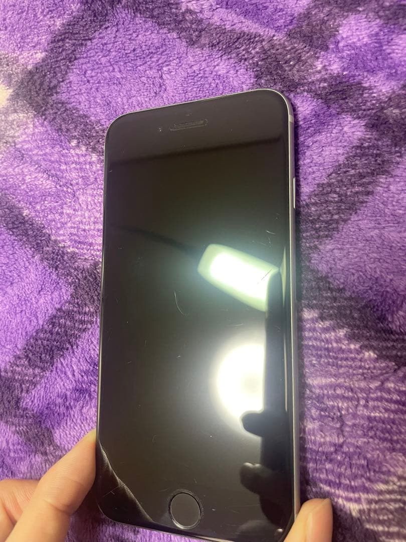 Apple iPhone 6s シルバー　32gb