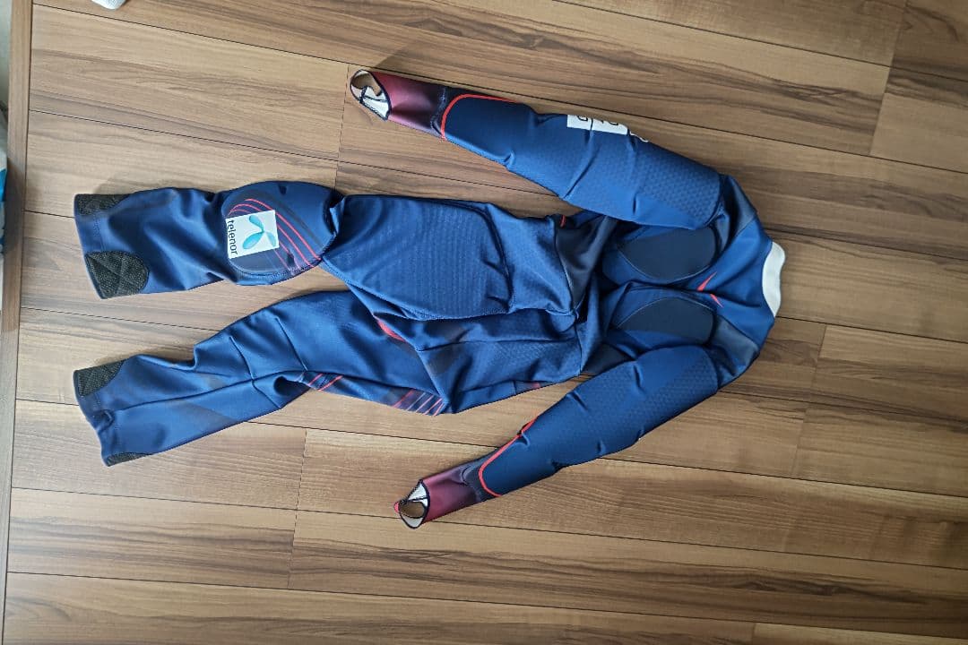 フェニックス社製アルペンスキーレーシングワンピース