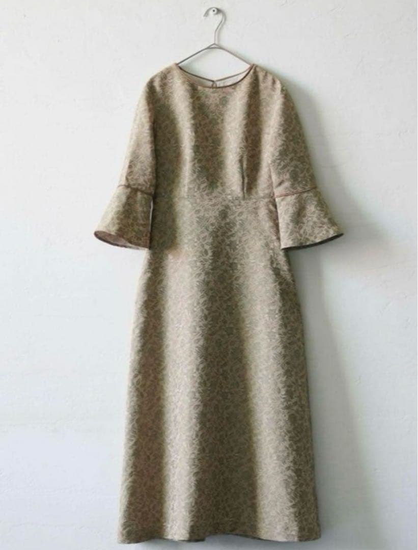 きげんのいいひと　祝福　ワンピース