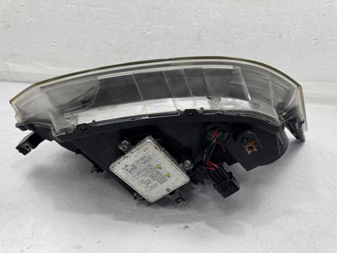 デリカ D5純正HIDヘッドライト左 KOITO 100-87918