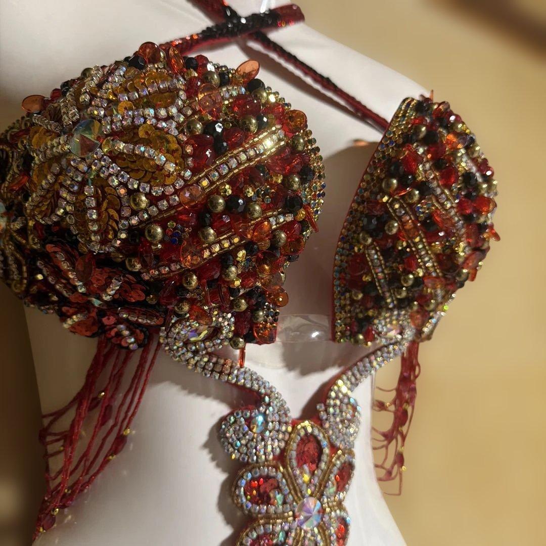 赤と黒のベリーダンスセットアップ