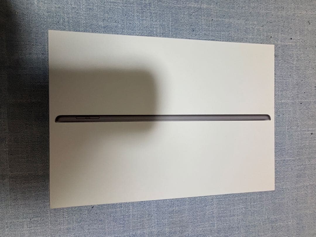 iPad 第9世代Wi-Fi + Cellular モデル64GB