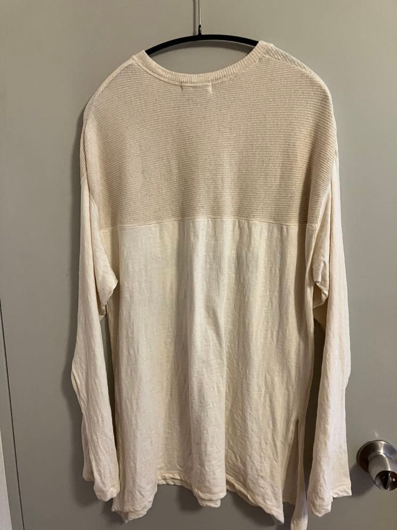 美品　Uhr ナンバー79プリント 長袖