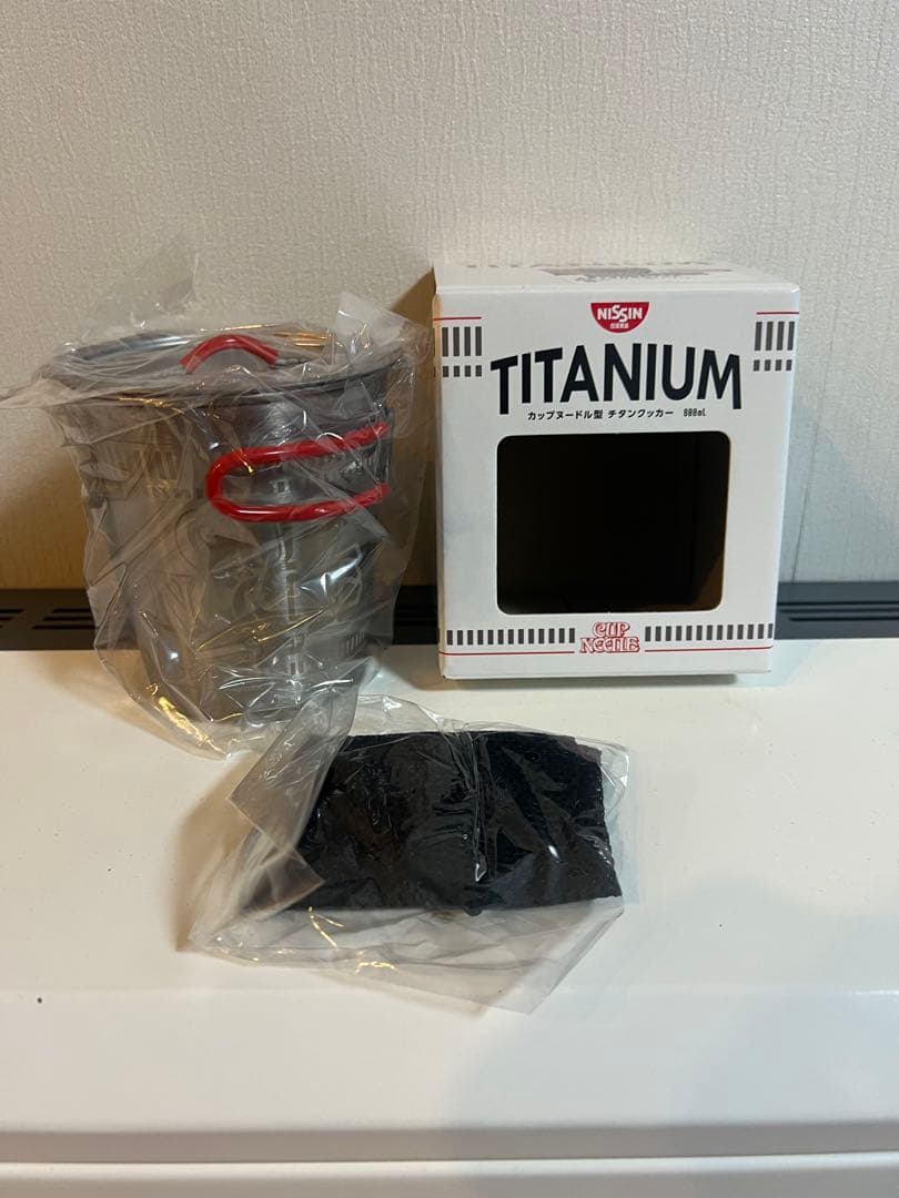 【値下げ】日清カップヌードル型 チタンクッカー 赤ハンドル