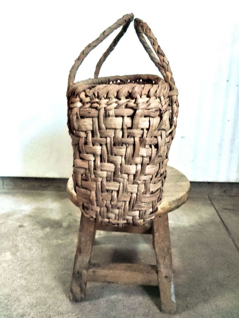 天然素材のシンプルなかごバッグ信州安曇野の山葡萄かごバッグ　里山手仕事