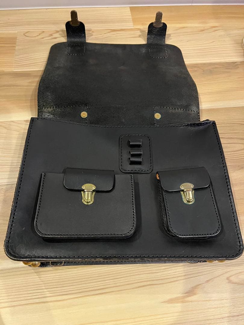 ヘルツ　ビジネスバッグ　総かぶせ　ショルダー　横型　2WAY はるとも