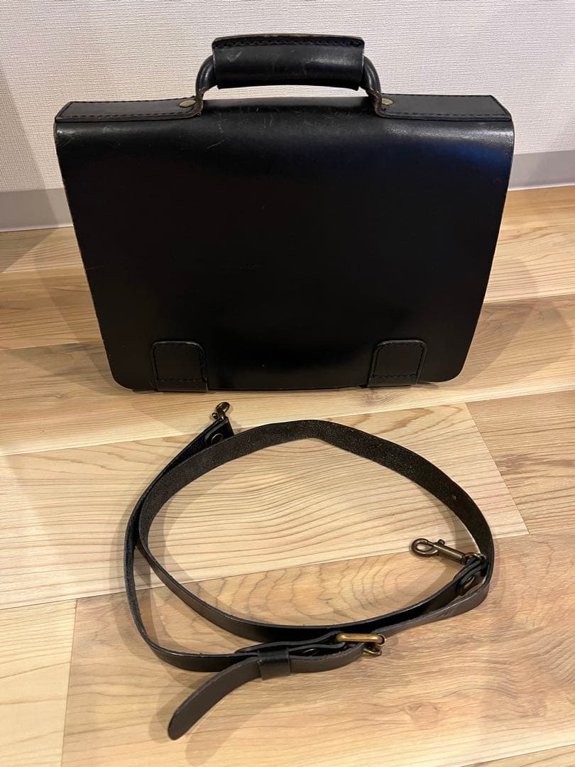 ヘルツ　ビジネスバッグ　総かぶせ　ショルダー　横型　2WAY はるとも