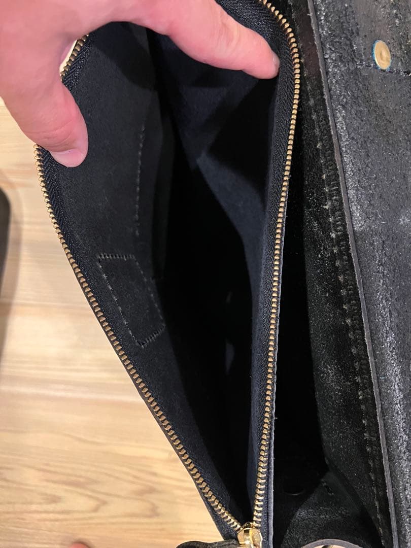 ヘルツ　ビジネスバッグ　総かぶせ　ショルダー　横型　2WAY はるとも