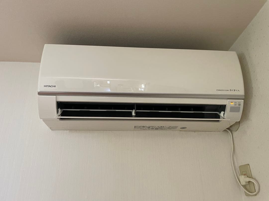 日立　しろくまくん2022年製20畳用　RAS-HT63M2 (W)