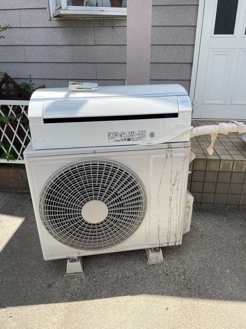 日立　しろくまくん2022年製20畳用　RAS-HT63M2 (W)