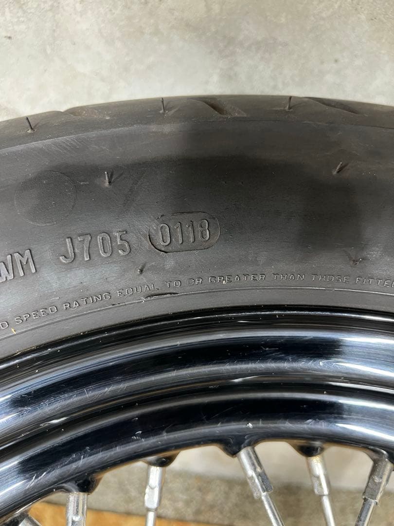 ハーレー純正　フロントホイール　16×3.00