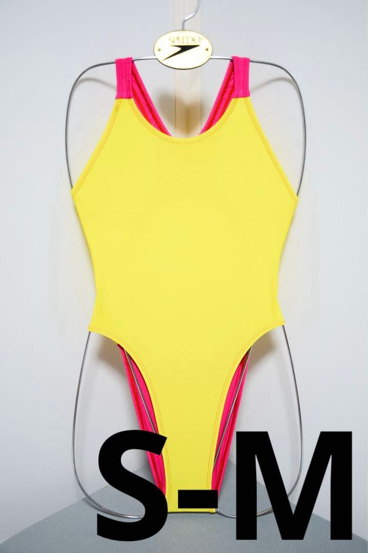 アスホール仕様 イエローとピンクのワンピース水着