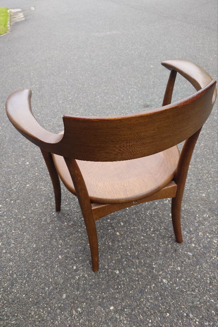 【値下げ中】HIDA 木製アームチェア ブラウン