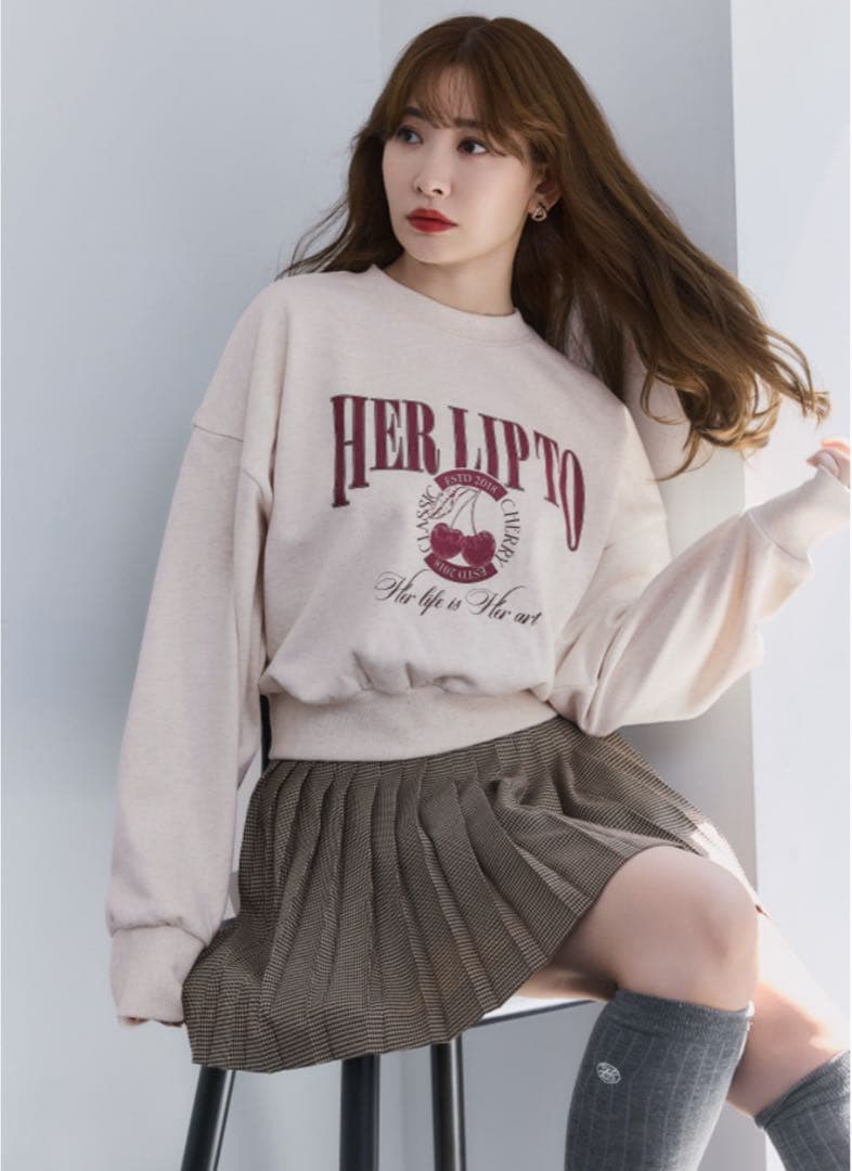 トップス Classic Cherry Sweatshirt herlipto