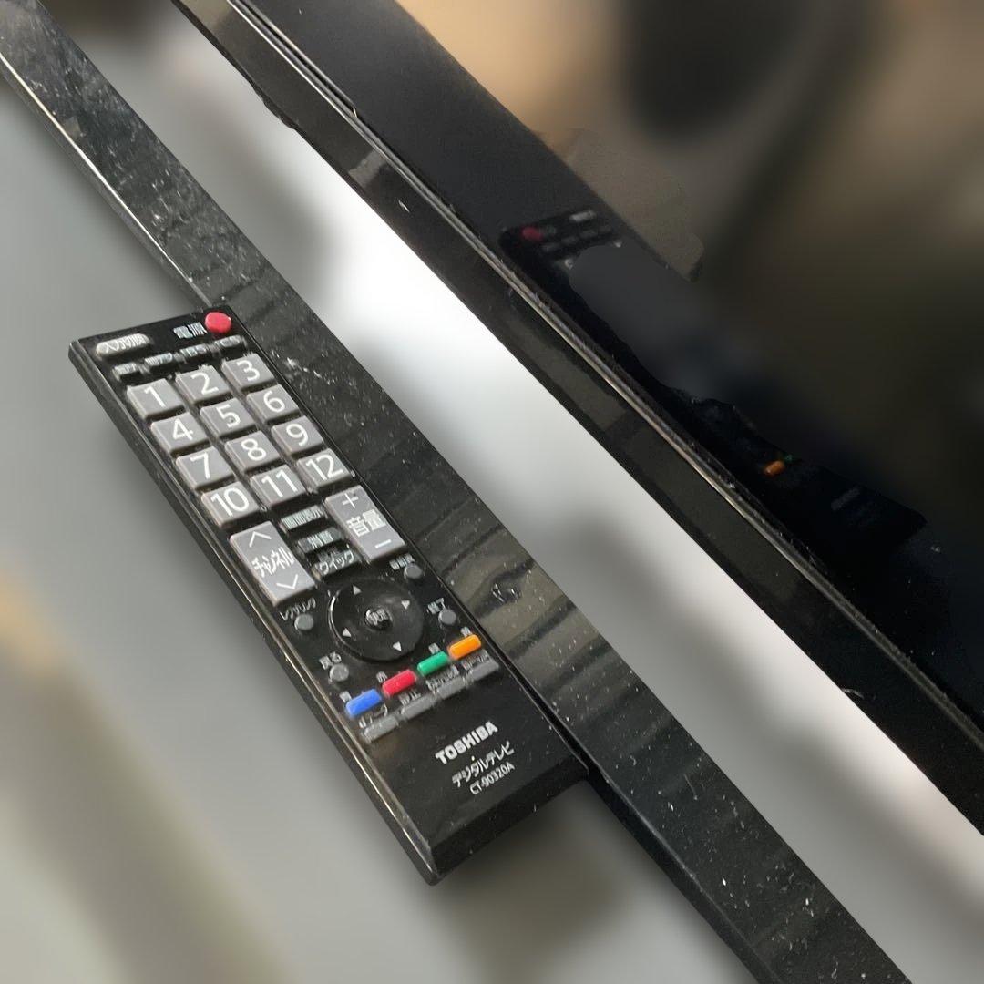 TOSHIBA 液晶テレビ 32S22 REGZA 2019年　リモコンあり⓷