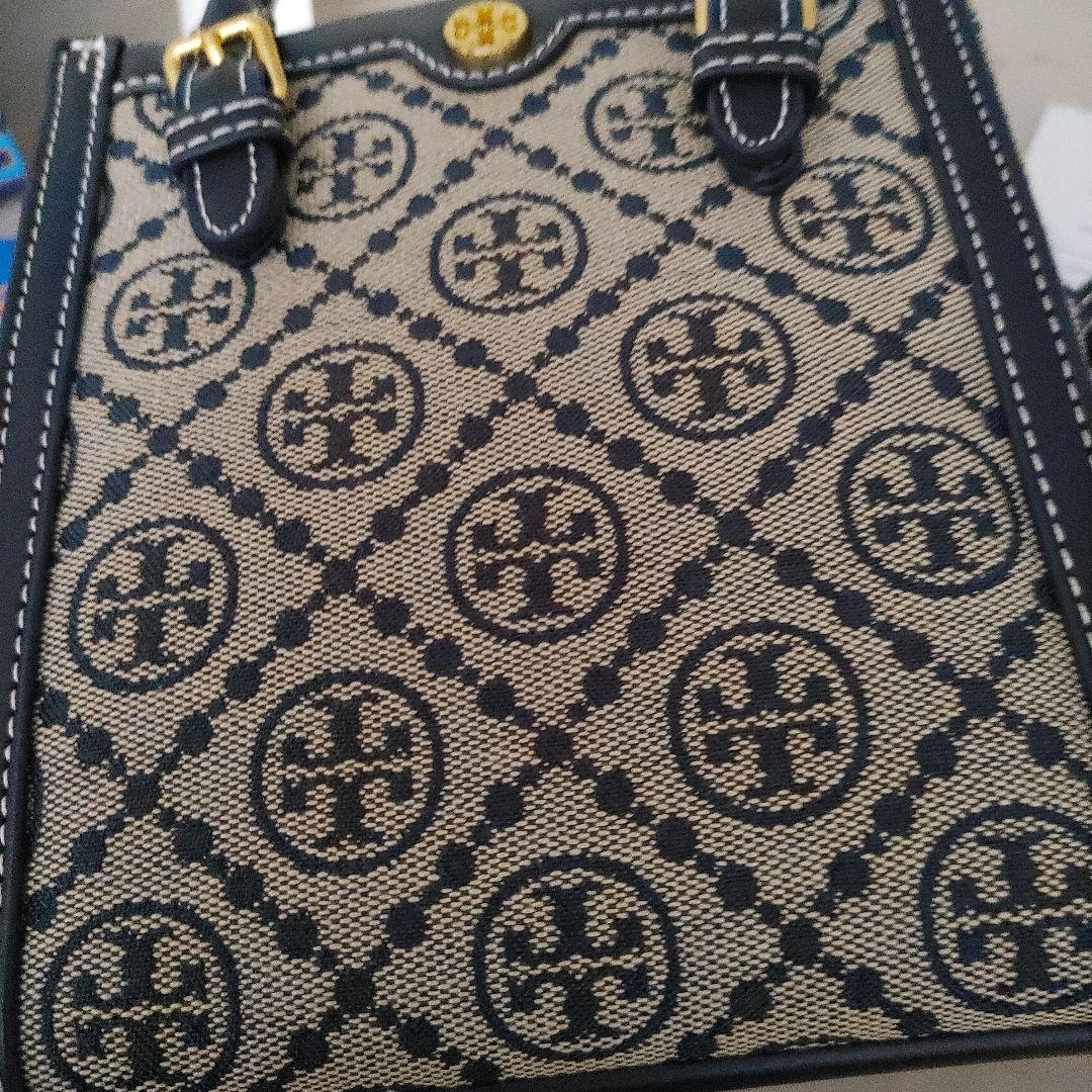 今週限定出品！美品！Tory Burch ミニショルダーバッグ ネイビー