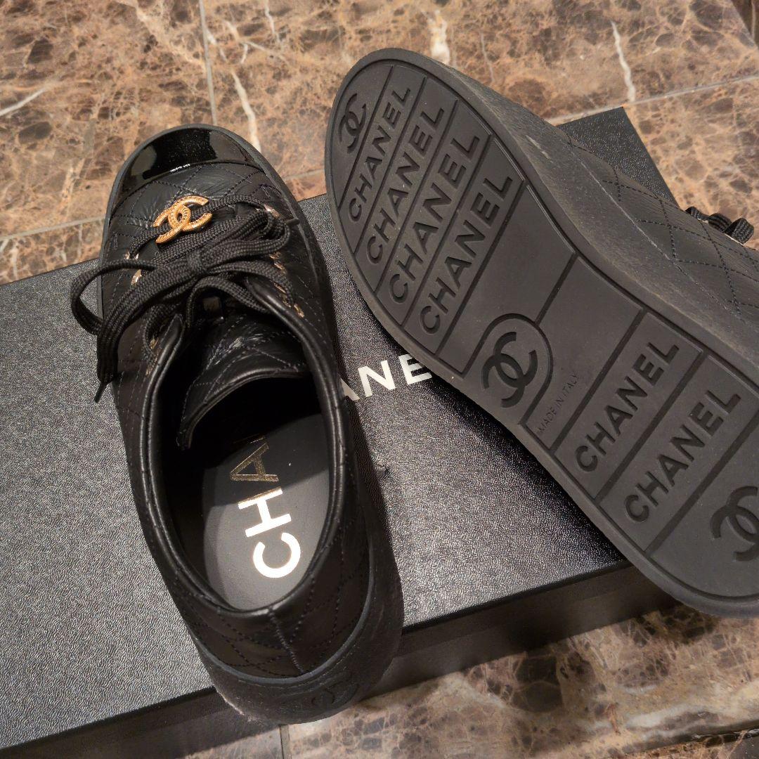 CHANEL ブラック スニーカー