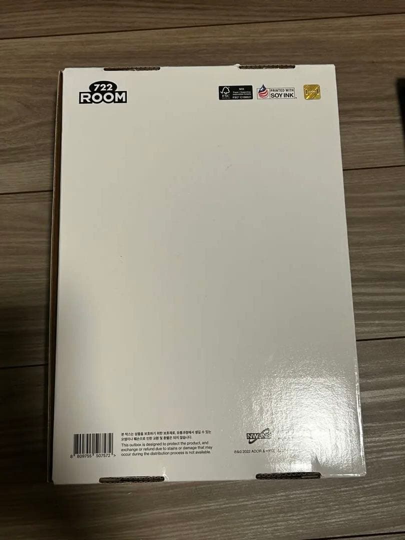 K-POP・アジア NEWJEANS SEASON GREETING / YEAR BOOK