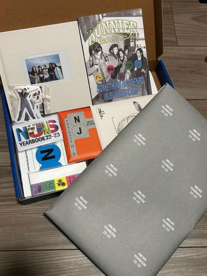 K-POP・アジア NEWJEANS SEASON GREETING / YEAR BOOK