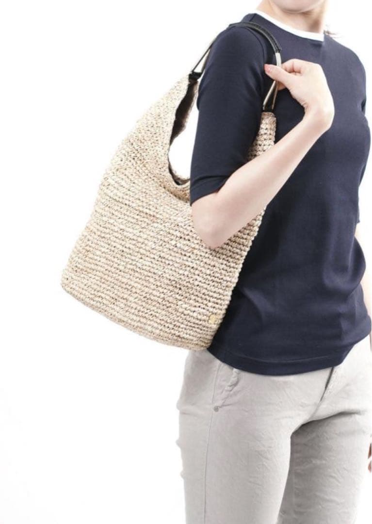 ストロー素材 トート型ハンドバッグ　ヴィオラドーロ　ゴールド