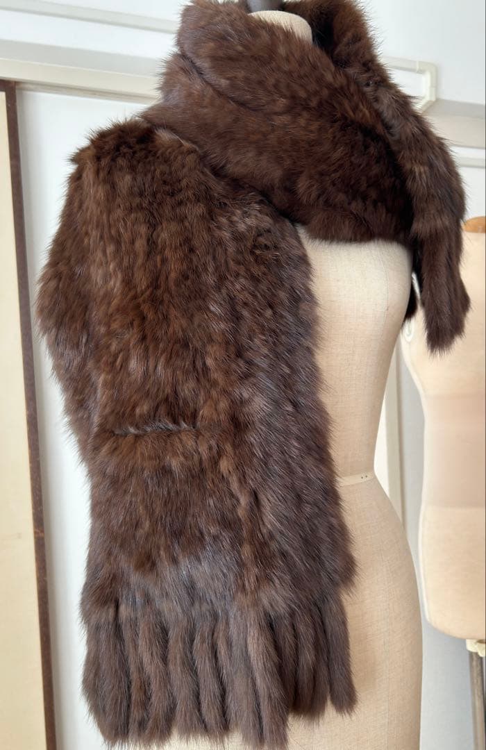 セーブルのロングストール兼マフラー　ダークブラウン　軽量ふわサラ