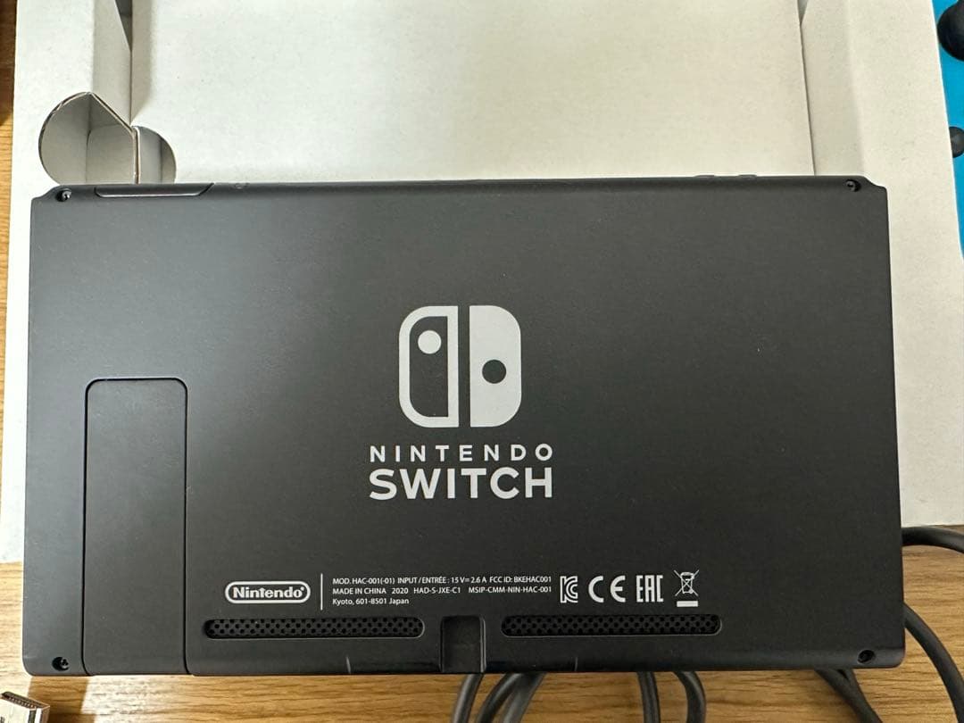 任天堂スイッチ Nintendo Switch 新型　2019年　美品