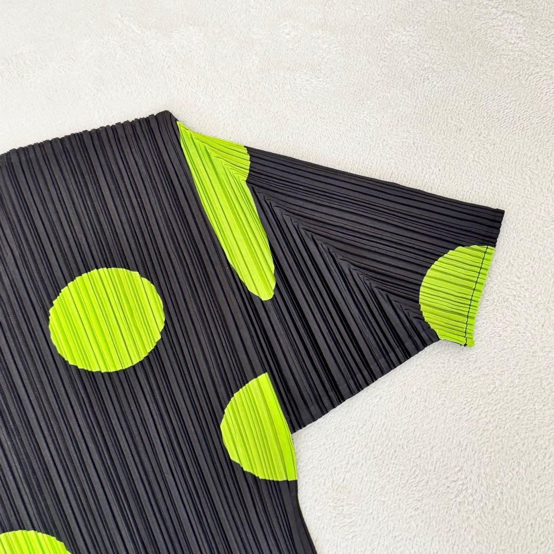 極美品✨PLEATS PLEASE プリーツ　ドット柄　ブラック　半袖　トップス