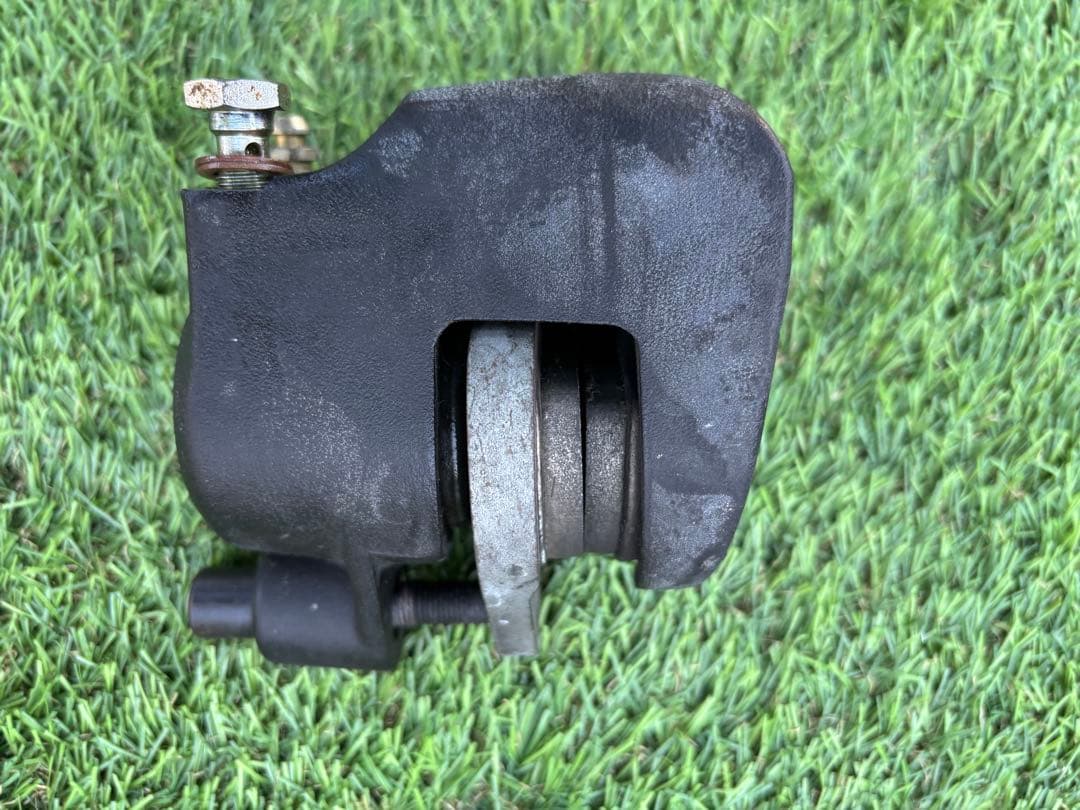 ハーレー　ブレーキキャリパー　フロント　エボリューション　ソフテイル　純正