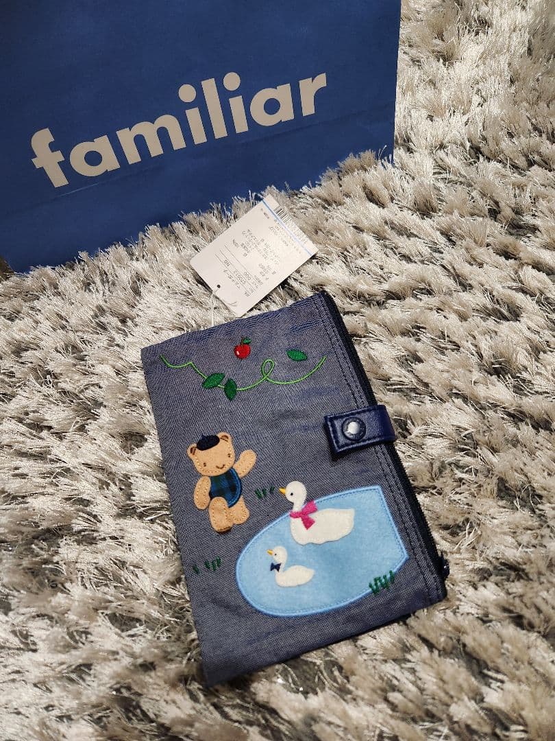 Familiar　ファミリア　マルチケース　母子手帳ケース