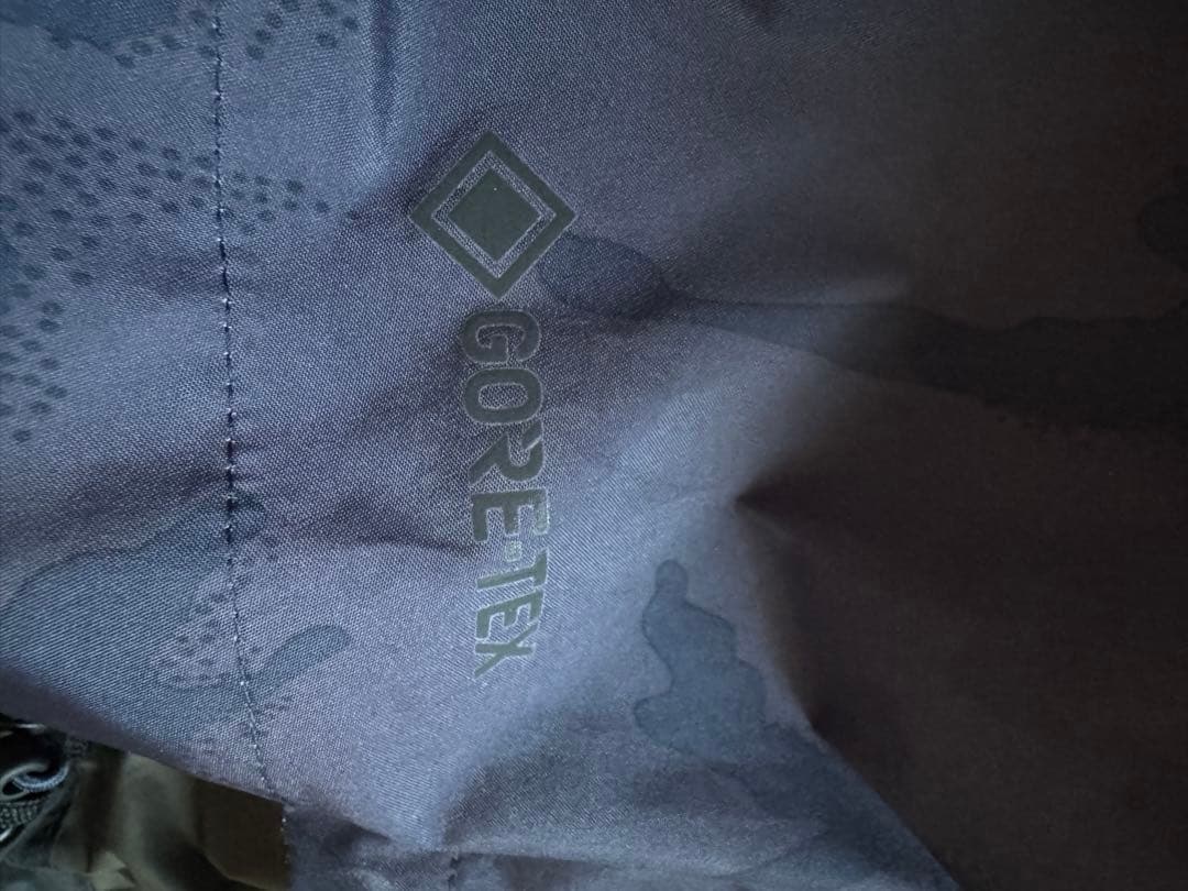 美品　シマノ GORE-TEX アングラーズシェルジャケット Lサイズ