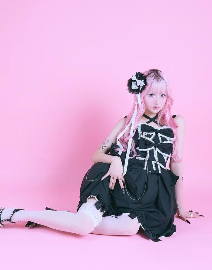 ワンピース Avenchumu Front ribbon chain one piece S