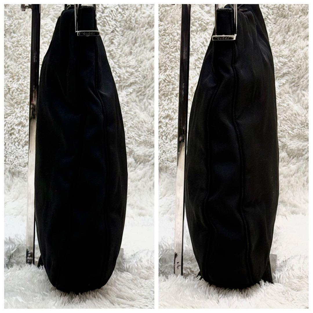 GUCCIグッチ ワンショルダーバッグ ナイロン 黒 トートバッグ 金具