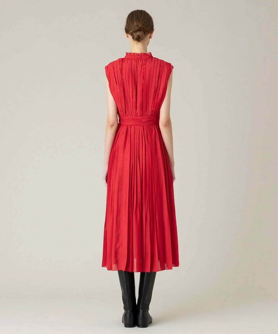 LOULOU WILLOUGHBY ルルウィルビー　ランダムプリーツワンピース