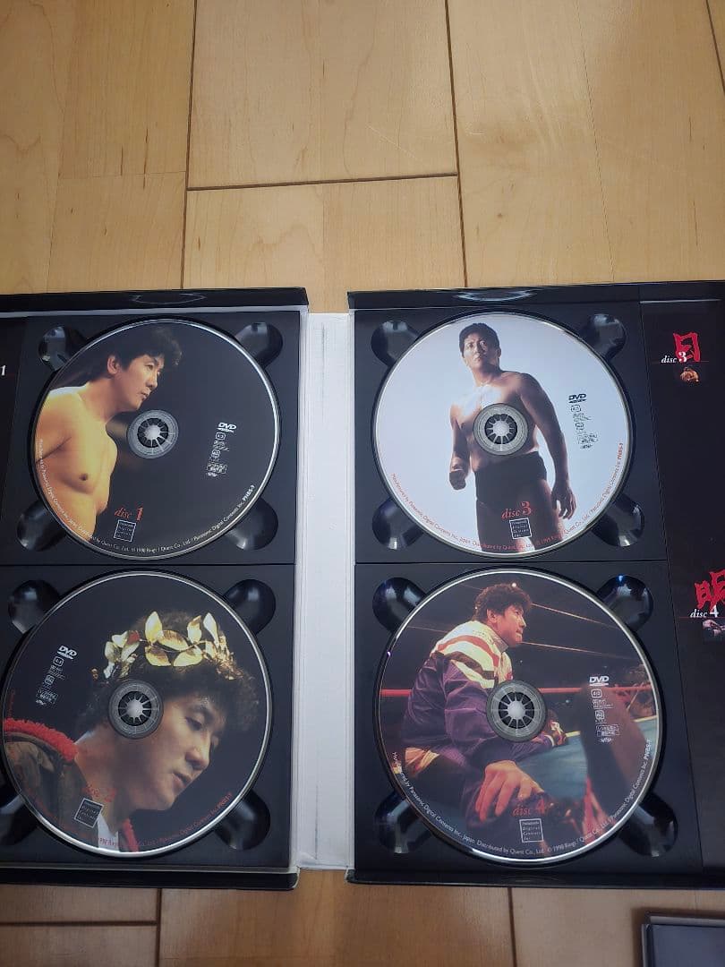 前田日明 戦いの証 [地の章] DVD4枚組　RINGS全60試合 計716分