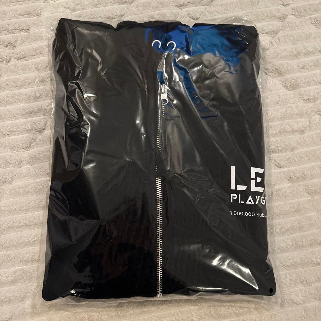 LEO'S PLAYGROUND ブラックパーカー