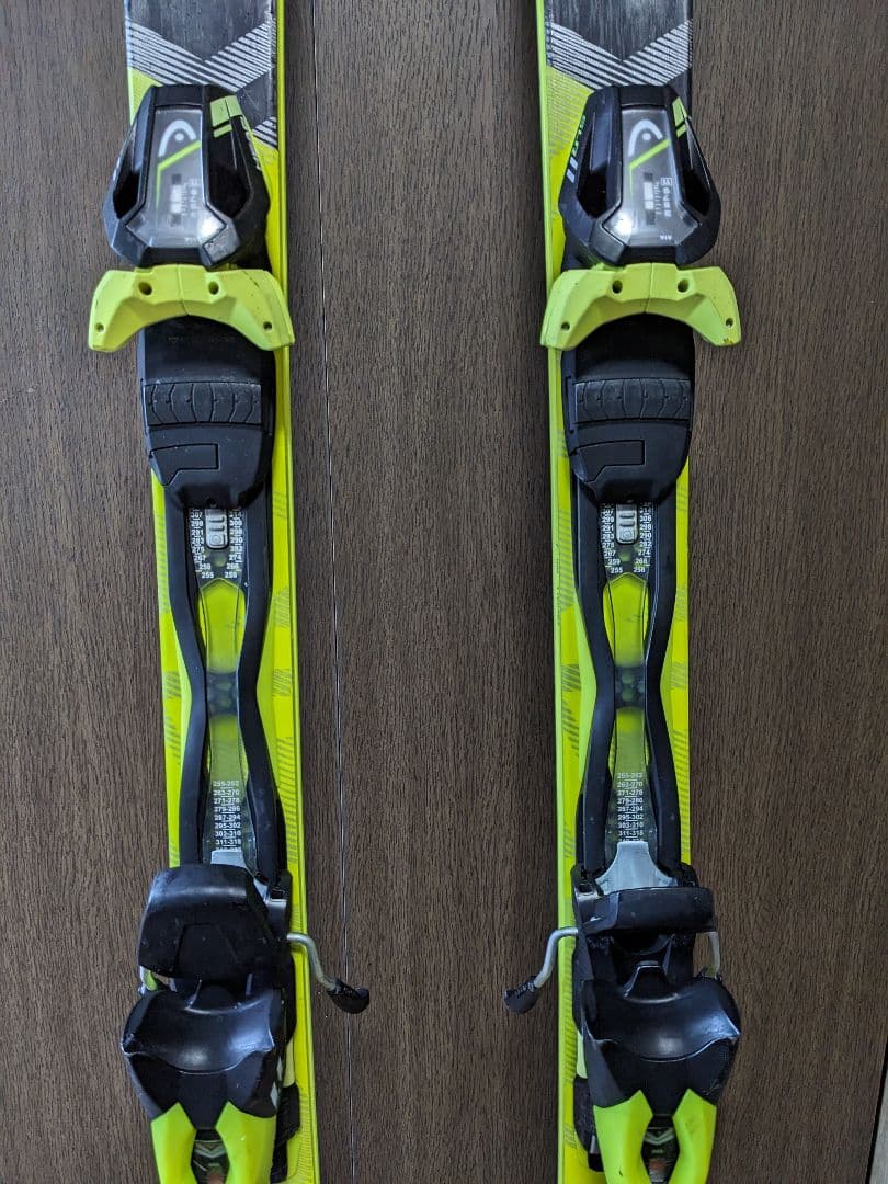 HEAD　SUPERLIGHT INSTINCT