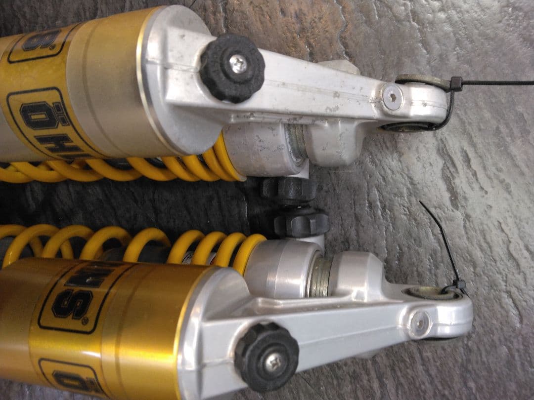 ヤマハXJR1300純正OHLINSサスペンション　中古品