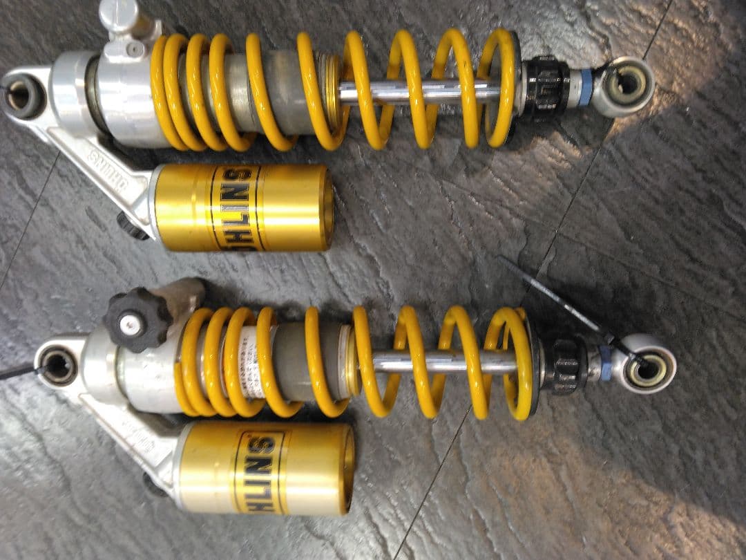 ヤマハXJR1300純正OHLINSサスペンション　中古品