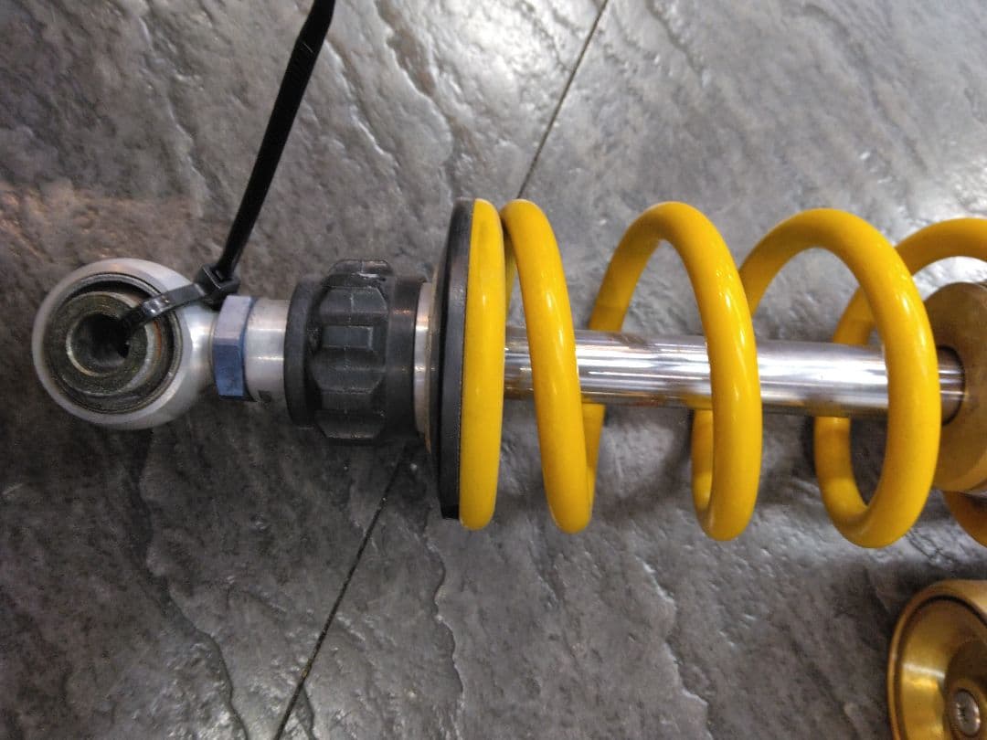 ヤマハXJR1300純正OHLINSサスペンション　中古品